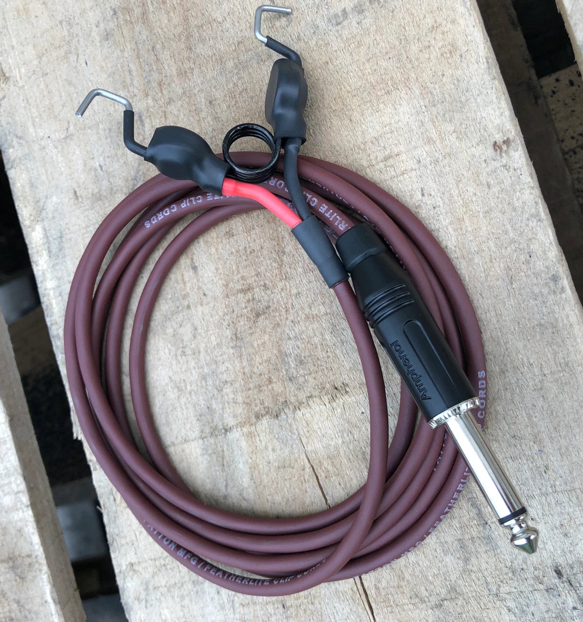 Fang Clip Cord